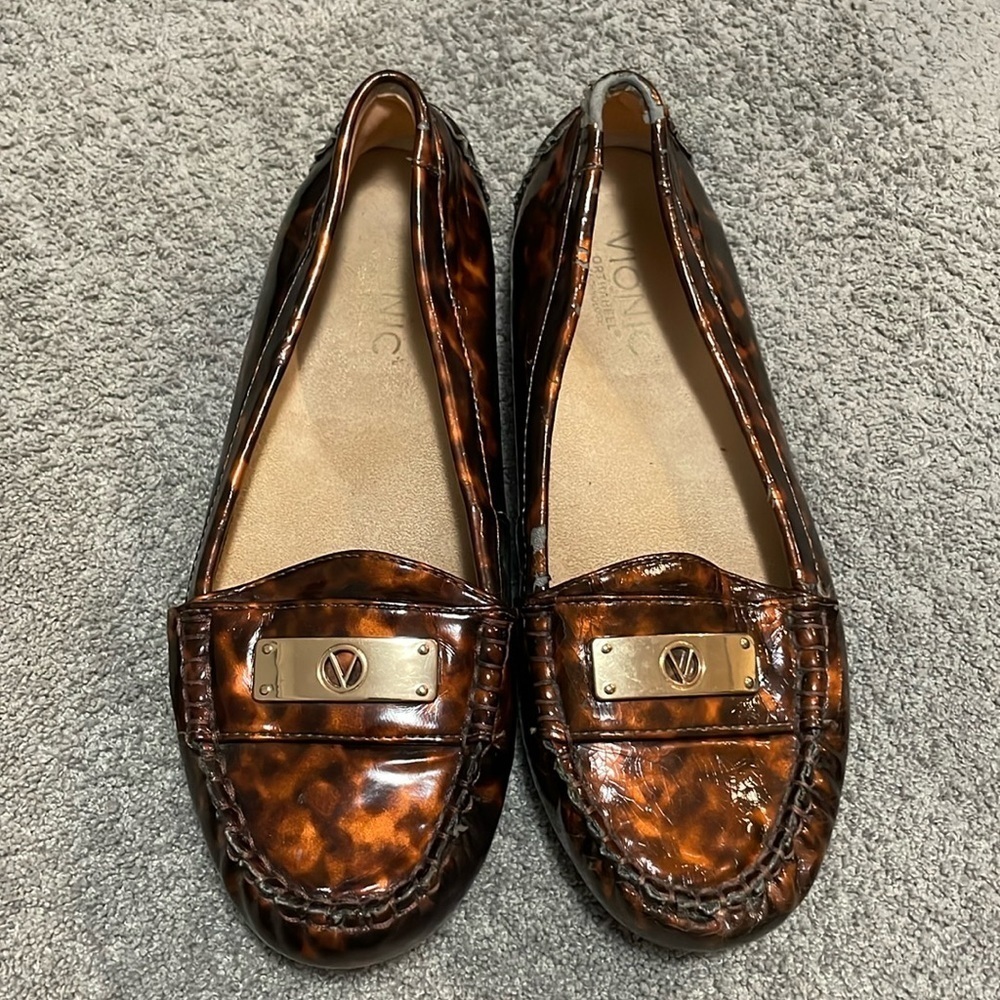 VGC Vionic Sydney Patent Leather Tortise Driving Loafer - Size 7